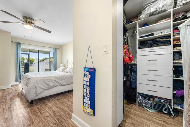 28 Paxford Lane, Boynton Beach, FL 33426