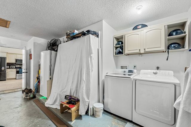 28 Paxford Lane, Boynton Beach, FL 33426
