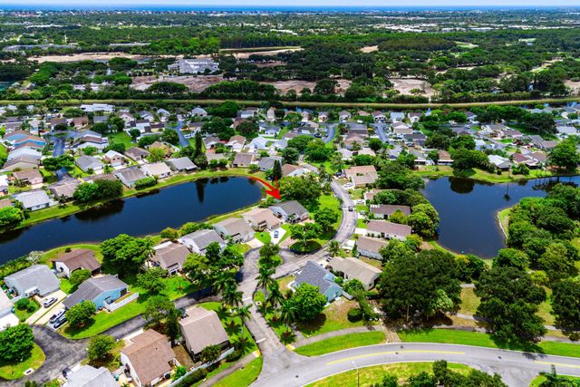 28 Paxford Lane, Boynton Beach, FL 33426
