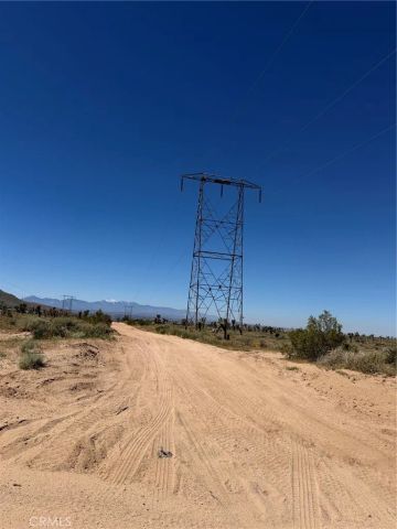 1 Japatul Rd, Apple Valley, CA 92308