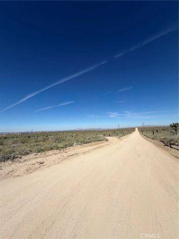 1 Japatul Rd, Apple Valley, CA 92308
