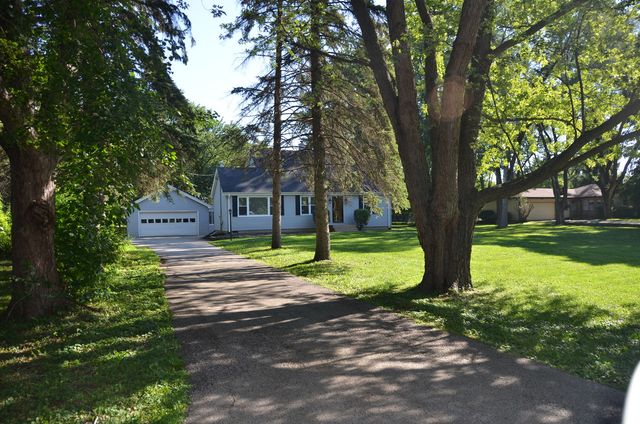 7060 OSAGE Road, Long Grove, IL 60047