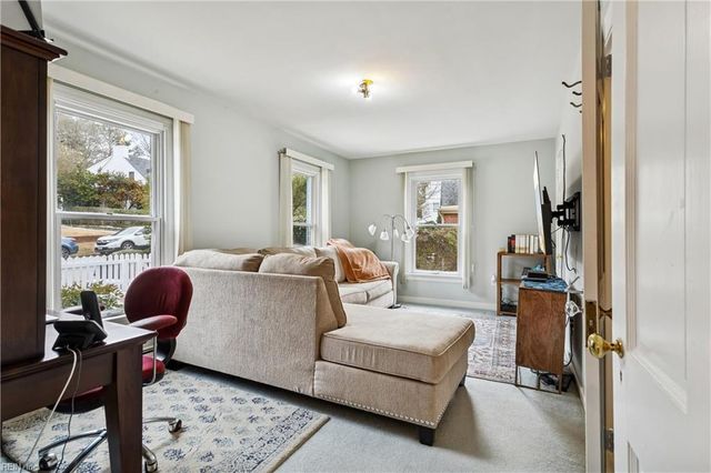 306 Indian Springs RD, Williamsburg, VA 23185