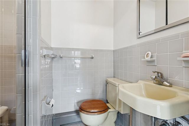 306 Indian Springs RD, Williamsburg, VA 23185