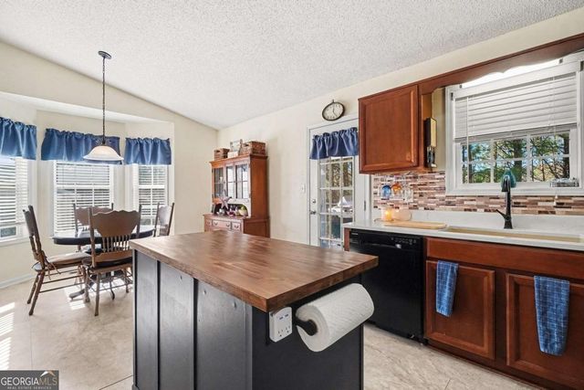 100 Hunter Place, Dallas, GA 30132