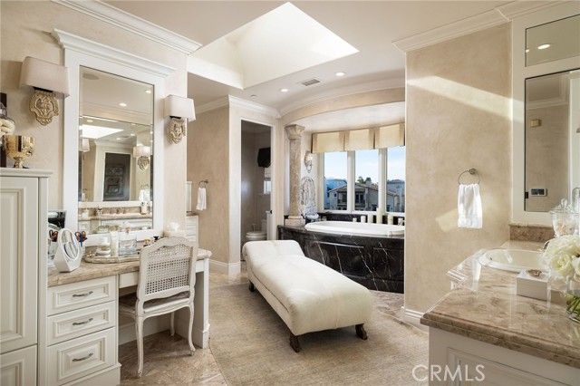 16111 Santa Barbara Lane, Huntington Beach, CA 92649