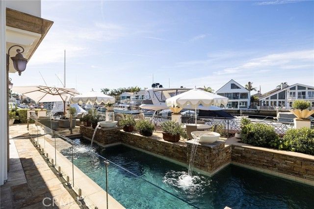 16111 Santa Barbara Lane, Huntington Beach, CA 92649