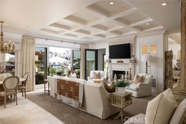 16111 Santa Barbara Lane, Huntington Beach, CA 92649