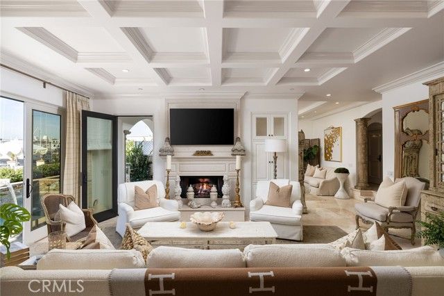 16111 Santa Barbara Lane, Huntington Beach, CA 92649