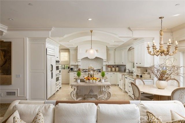 16111 Santa Barbara Lane, Huntington Beach, CA 92649