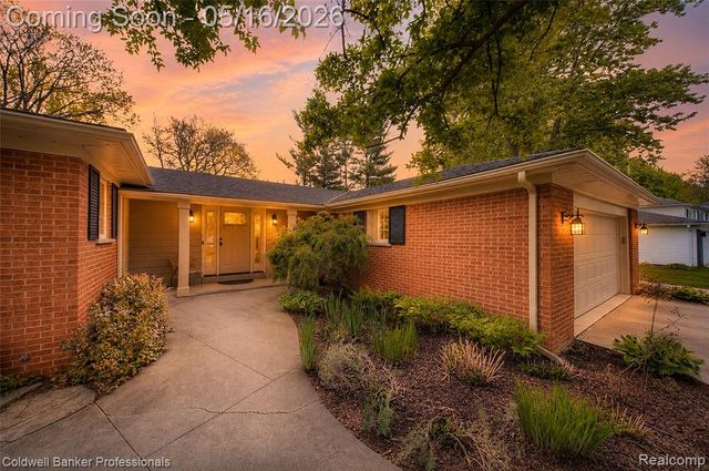 3540 Tothill Drive, Troy, MI 48084