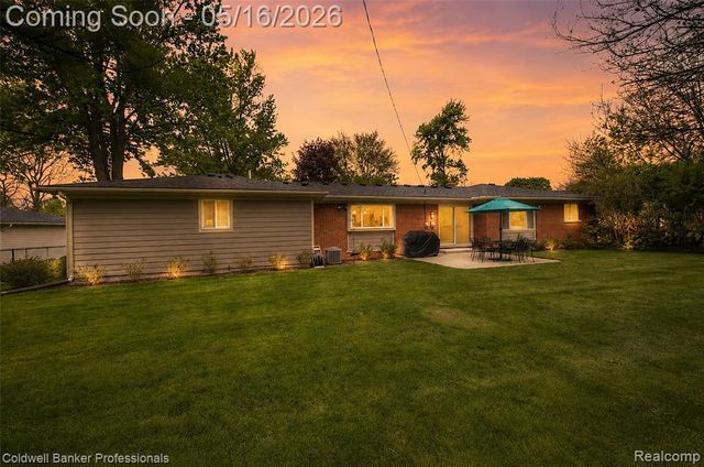3540 Tothill Drive, Troy, MI 48084