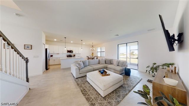18302 Ridgeline DR, Estero, FL 33928