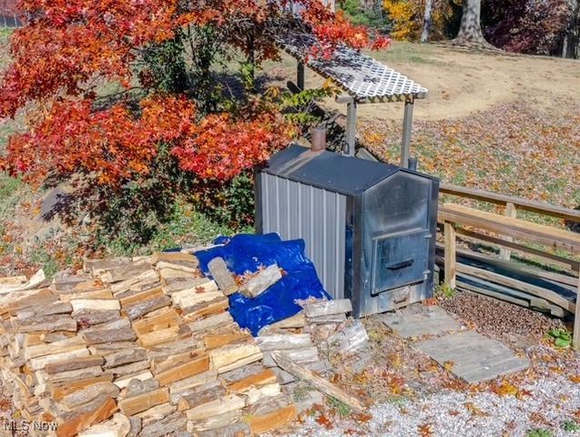 3369 Tabor Ridge Road NE, Mineral City, OH 44656