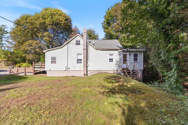 374 Kearsarge Way, Portsmouth, NH 03801