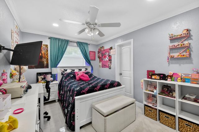 650 NW 38th Place, Deerfield Beach, FL 33064