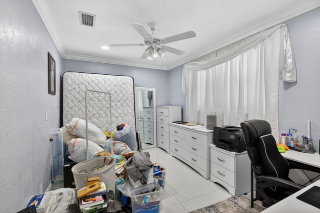 650 NW 38th Place, Deerfield Beach, FL 33064