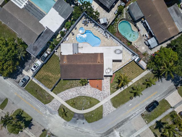 650 NW 38th Place, Deerfield Beach, FL 33064