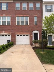 4505 POTOMAC HIGHLANDS CIR, Triangle, VA 22172