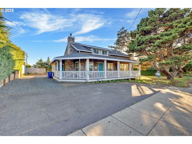 1340 Nw 15TH St, Lincoln City, OR 97367