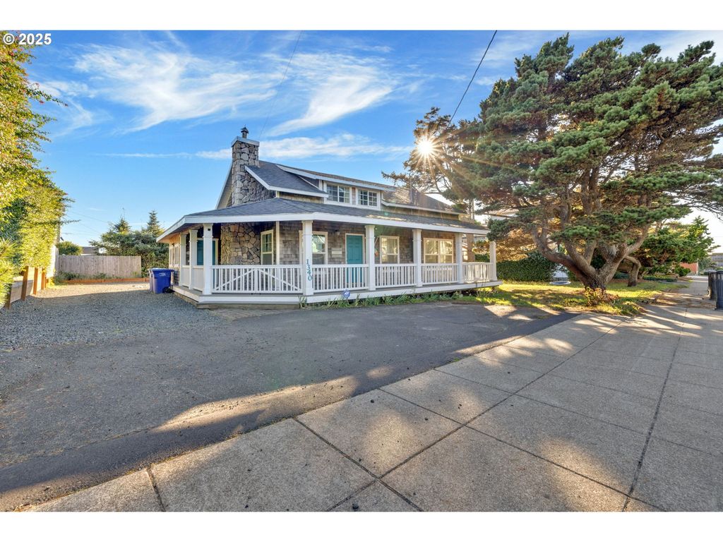 1340 Nw 15TH St, Lincoln City, OR 97367