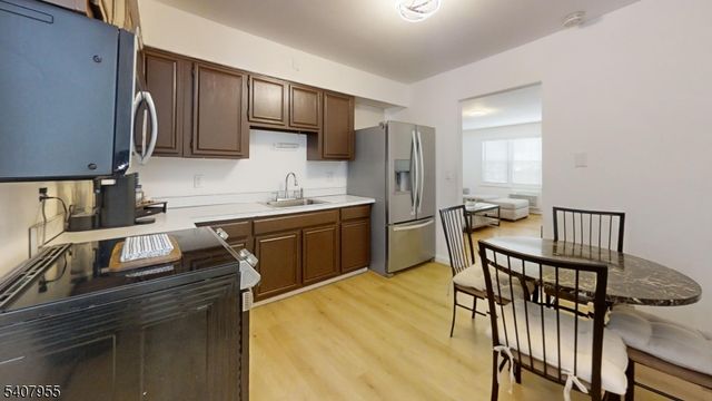 180 Highland Ave 5A, Clifton City, NJ 07011