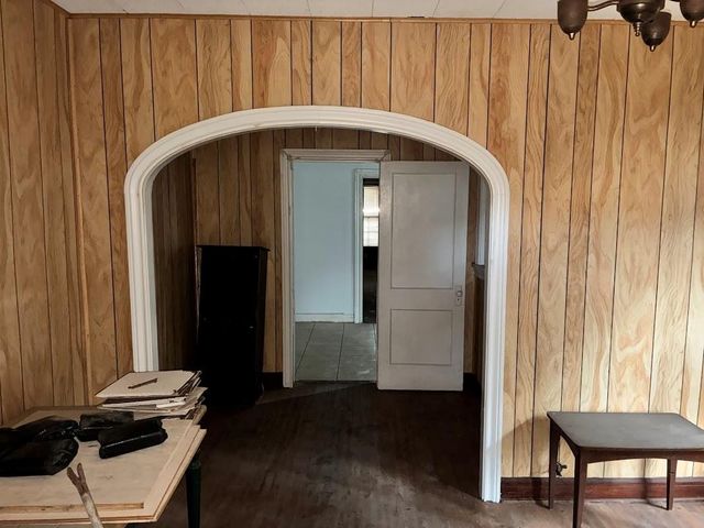 305 Eastwood Street, Houston, TX 77011