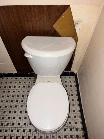 305 Eastwood Street, Houston, TX 77011