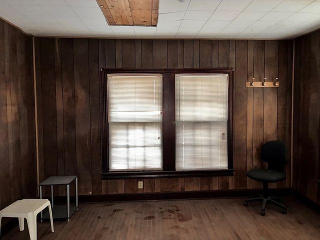 305 Eastwood Street, Houston, TX 77011