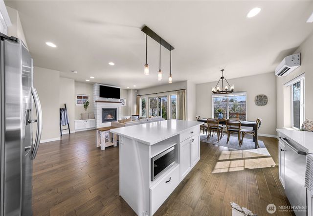 635 Springside Lane, Bellingham, WA 98226