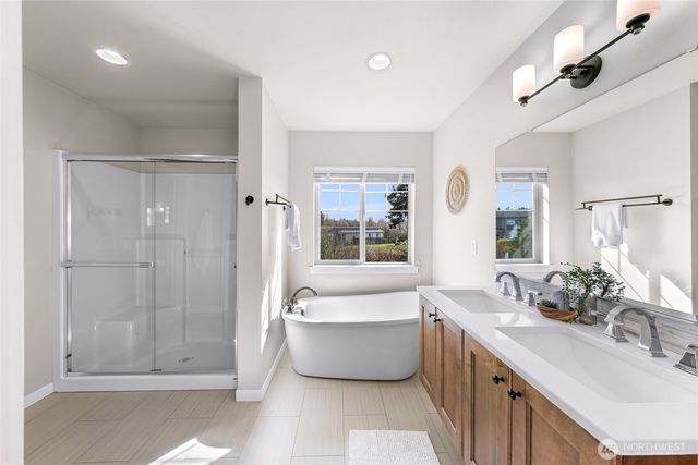 635 Springside Lane, Bellingham, WA 98226