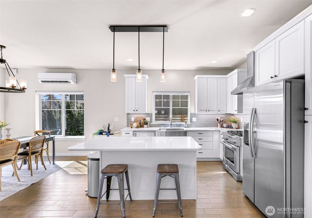 635 Springside Lane, Bellingham, WA 98226