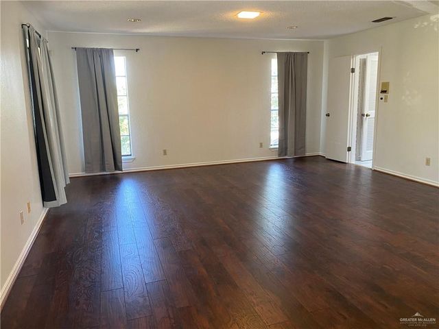 901 Dallas Avenue 5, Mcallen, TX 78501