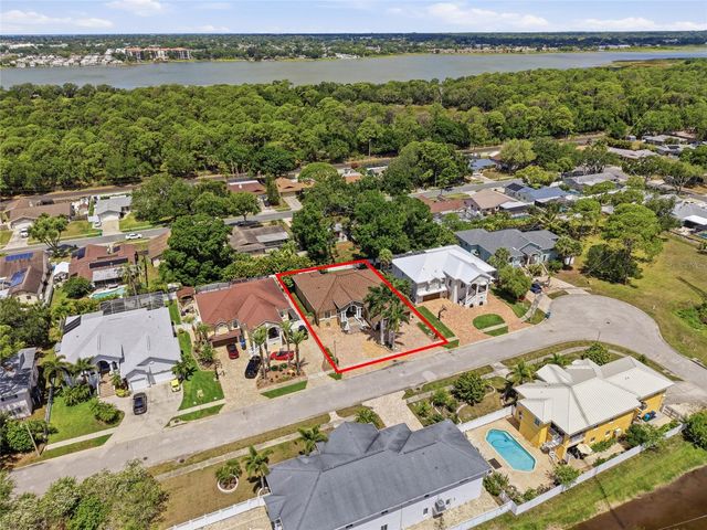 8286 N 97TH N ST, Seminole, FL 33777