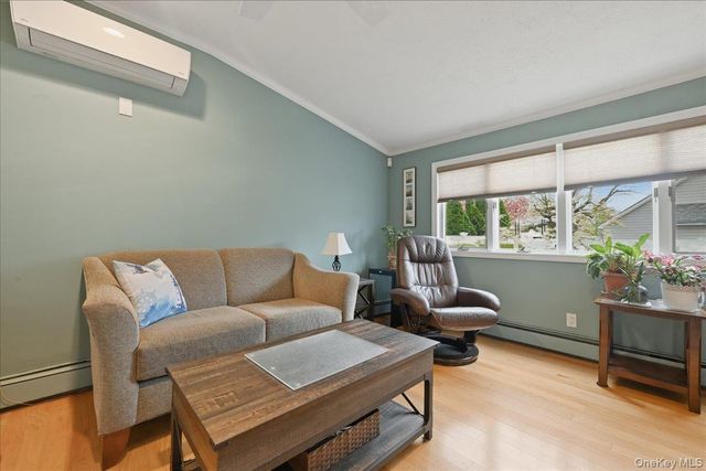 2962 Higgins Street, Oceanside, NY 11572