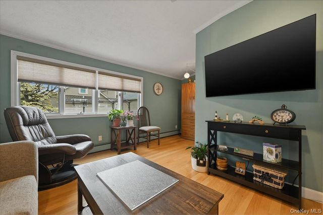 2962 Higgins Street, Oceanside, NY 11572