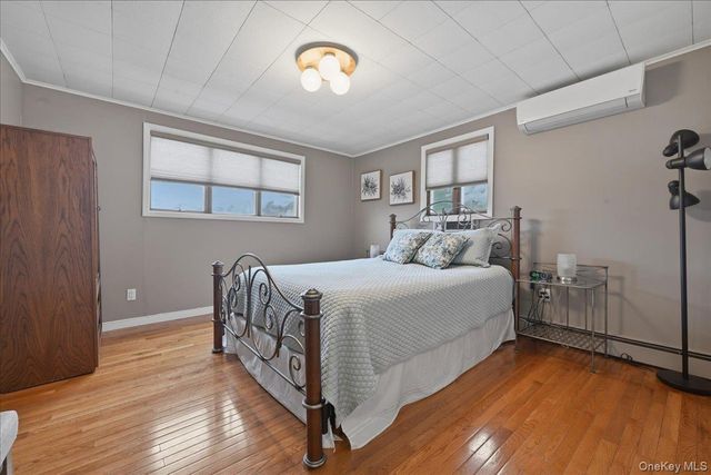 2962 Higgins Street, Oceanside, NY 11572