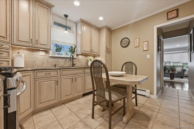 2962 Higgins Street, Oceanside, NY 11572