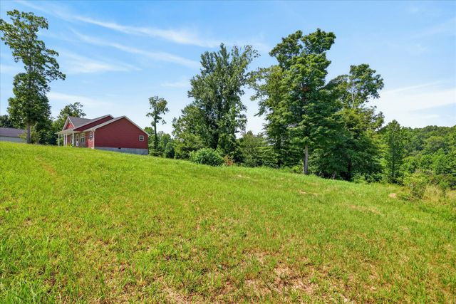 171 High Point Rd, Erin, TN 37061
