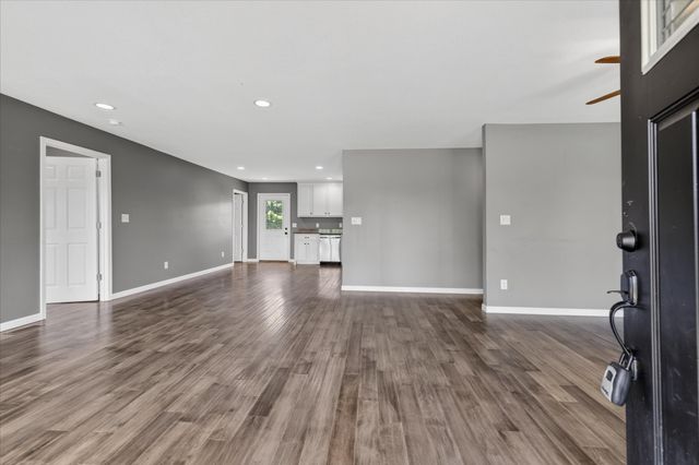 171 High Point Rd, Erin, TN 37061