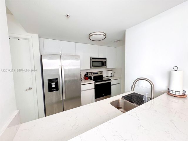 1861 S River Drive 1501, Miami, FL 33125