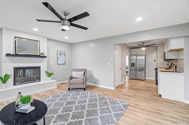 10233 Unicorn Drive, Bellefontaine Nghbrs, MO 63137