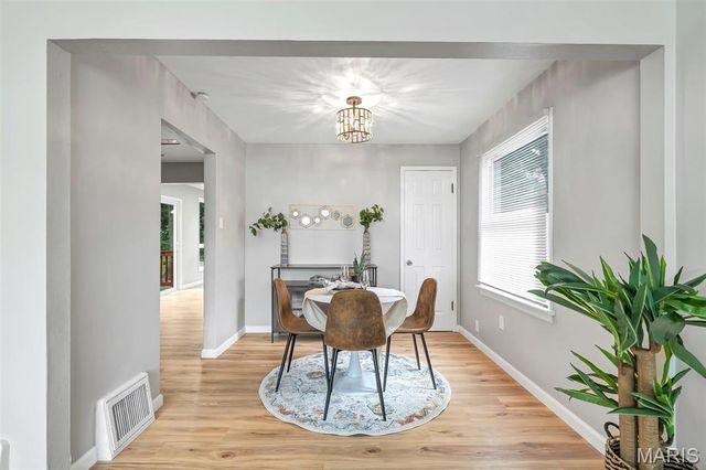 10233 Unicorn Drive, Bellefontaine Nghbrs, MO 63137