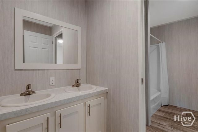 215 County Line Road, Hinesville, GA 31313