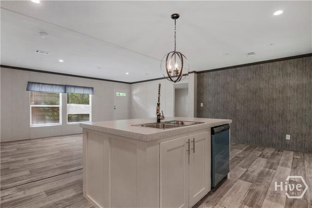 215 County Line Road, Hinesville, GA 31313