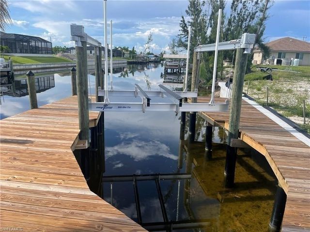 1641 NW 39th AVE, Cape Coral, FL 33993