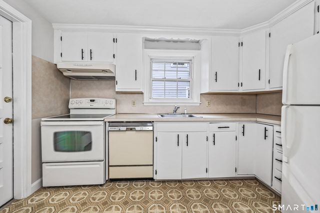 102 Brunswick Avenue, West Hartford, CT 06107