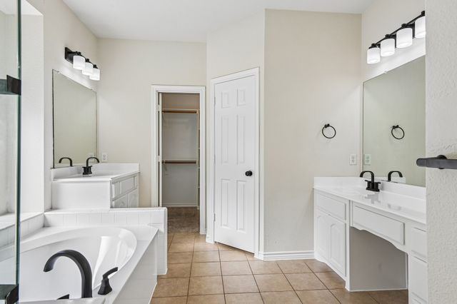 7917 Southern Hills Lane, Rowlett, TX 75089