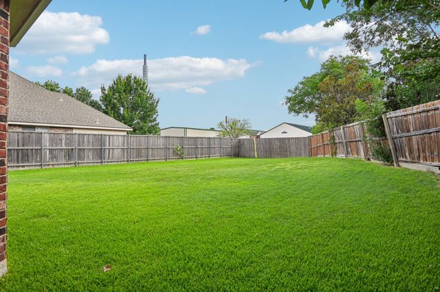 7917 Southern Hills Lane, Rowlett, TX 75089