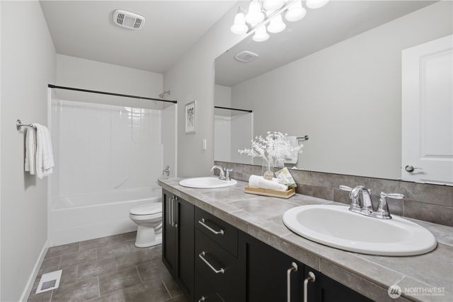 20814 2nd Avenue W, Lynnwood, WA 98036
